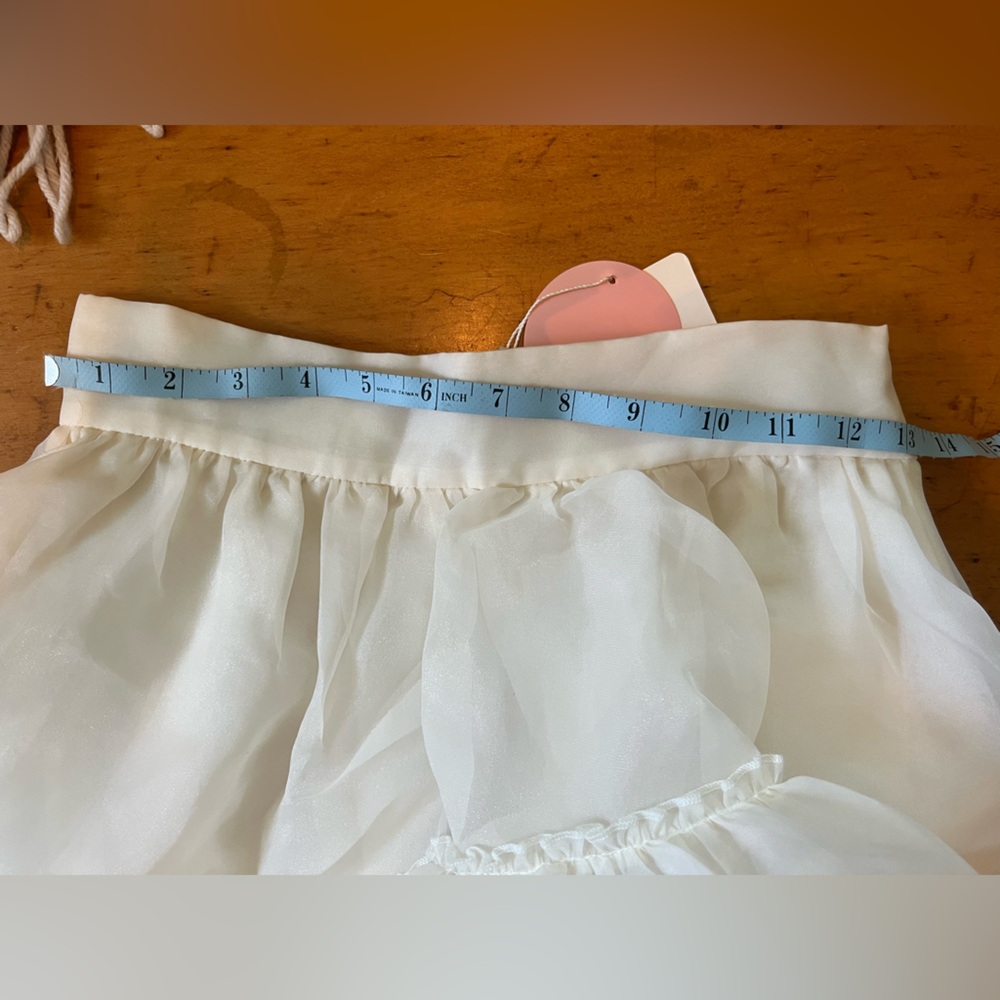 Selkie BNWT Ivory Peony Skirt - Picture 2 of 3